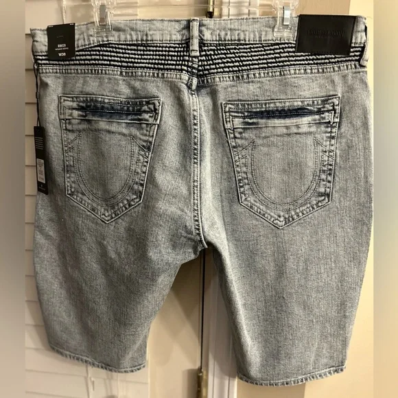TRUE RELIGION Shorts (Men’s) - Picture 3 of 4